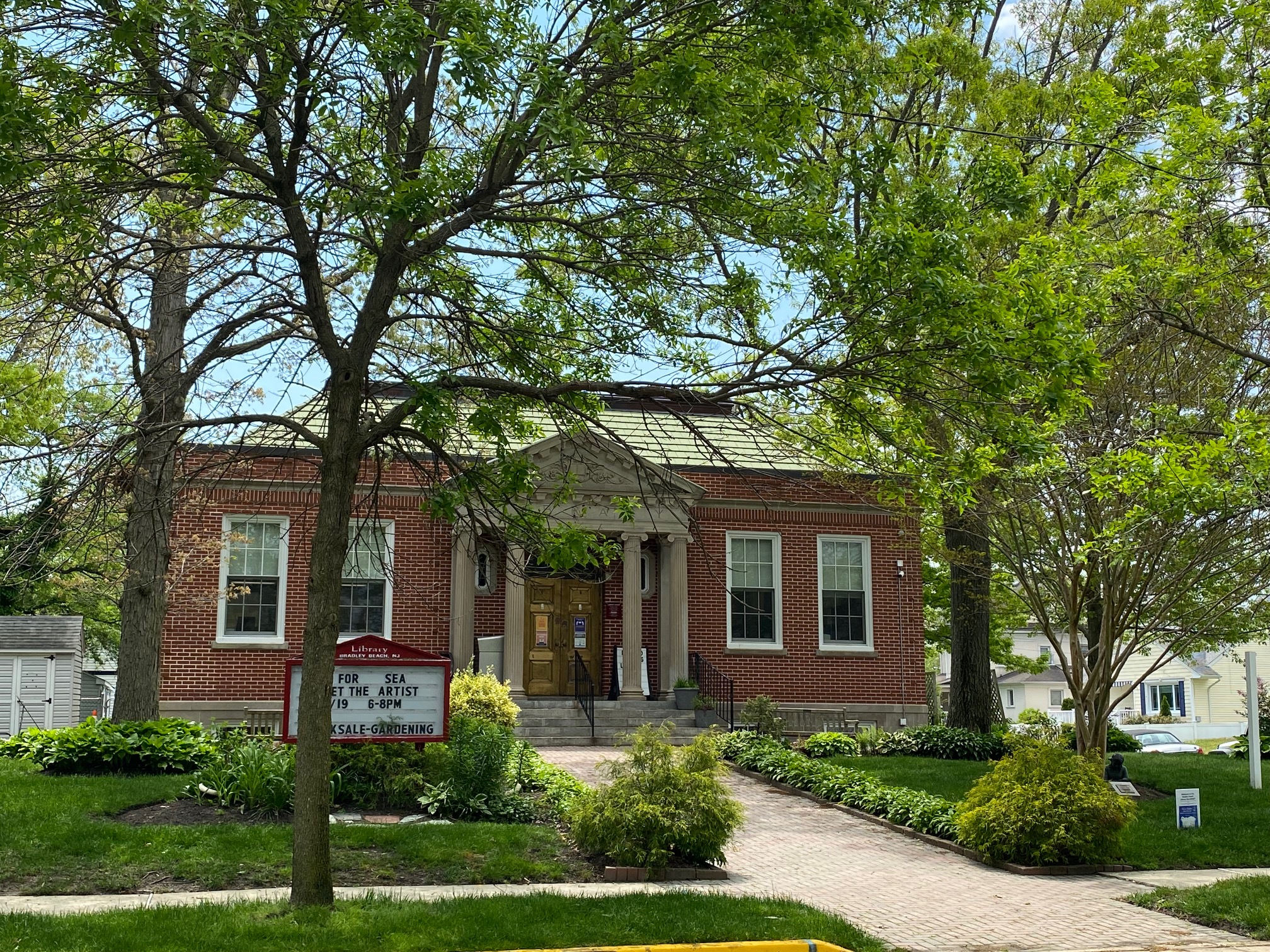 Bradley Beach Library